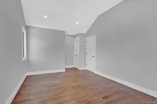 1370 Noel Ct, Merrick, NY 11566 - Photo 13