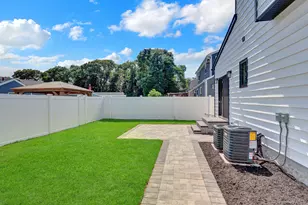 1370 Noel Ct, Merrick, NY 11566 - Photo 37