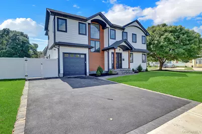 1370 Noel Court, Merrick, NY 11566 - Photo 3