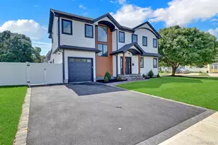 1370 Noel Ct, Merrick, NY 11566 - Photo 3