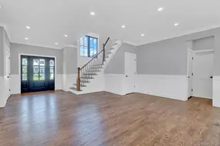 1370 Noel Ct, Merrick, NY 11566 - Photo 29
