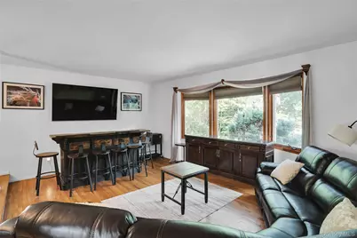 96 McCulloch Drive, Dix Hills, NY 11746 - Photo 9