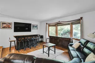 96 McCulloch Dr, Dix Hills, NY 11746 - Photo 9