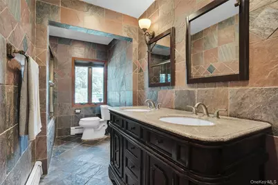 96 McCulloch Drive, Dix Hills, NY 11746 - Photo 31