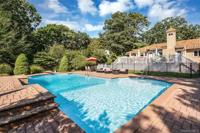 96 McCulloch Drive, Dix Hills, NY 11746 - Photo 45