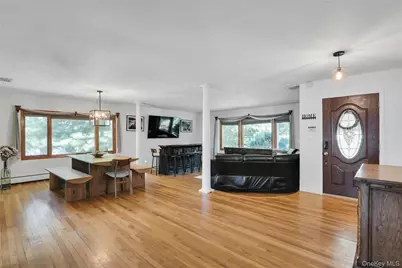 96 McCulloch Drive, Dix Hills, NY 11746 - Photo 7