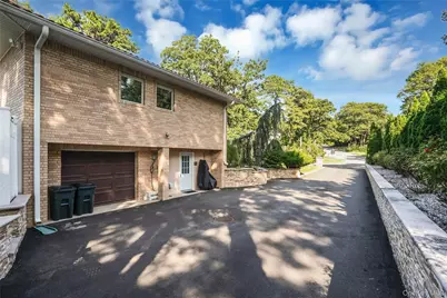 96 McCulloch Drive, Dix Hills, NY 11746 - Photo 41
