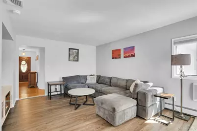 96 McCulloch Drive, Dix Hills, NY 11746 - Photo 25