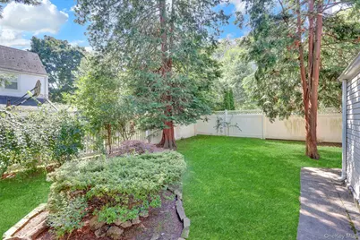 77 Elton Road, Garden City, NY 11530 - Photo 5