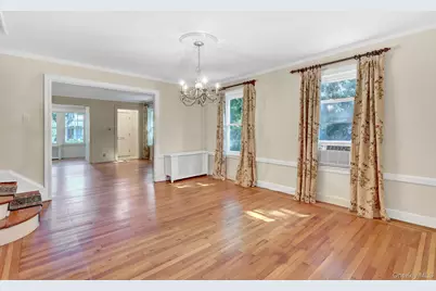 77 Elton Road, Garden City, NY 11530 - Photo 17