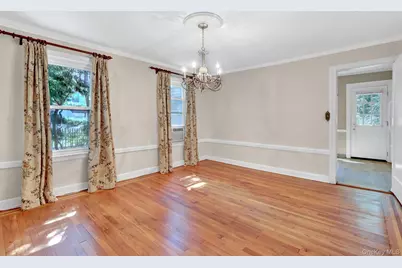 77 Elton Road, Garden City, NY 11530 - Photo 15