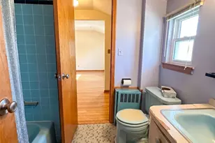 124 Westwood Rd N, Massapequa Park, NY 11762 - Photo 11