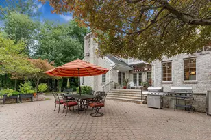 4 Ariana Ct, Oyster Bay, NY 11771 - Photo 33