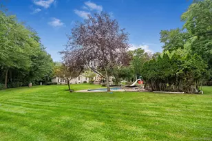 4 Ariana Ct, Oyster Bay, NY 11771 - Photo 35