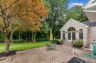 4 Ariana Ct, Oyster Bay, NY 11771 - Photo 41