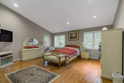 4 Ariana Court, Oyster Bay, NY 11771 - Photo 17