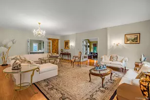 4 Ariana Ct, Oyster Bay, NY 11771 - Photo 9