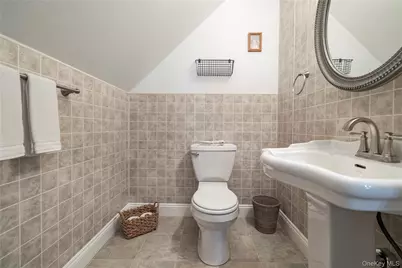 934 Hancock Street, Franklin Square, NY 11010 - Photo 19