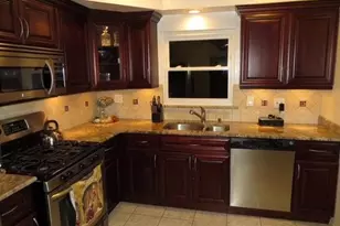 166-12 Union Tpke, Fresh Meadows, NY 11366 - Photo 3