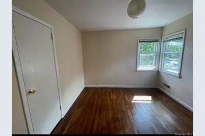 166-12 Union Turnpike, Fresh Meadows, NY 11366 - Photo 11