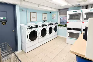 140 W 71st St, New York, NY 10023 - Photo 31