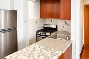 140 W 71st St, New York, NY 10023 - Photo 21