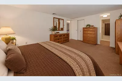 401 Ruskey Lane, Hyde Park, NY 12538 - Photo 17