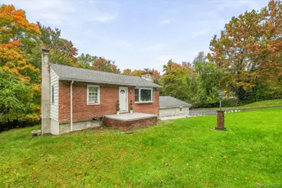 19 Ridgeview Road, Hopewell Junction, NY 12533 - Photo 3