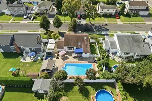 195 N Utica Ave, Massapequa, NY 11758 - Photo 35