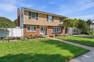 195 N Utica Ave, Massapequa, NY 11758 - Photo 3