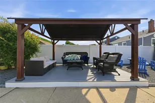 195 N Utica Ave, Massapequa, NY 11758 - Photo 31