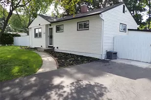 2602 Knickerbocker Ave, Medford, NY 11763 - Photo 15
