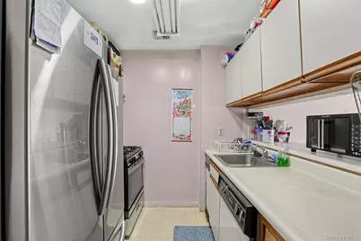 219 Admiral Lane #2219H, Bronx, NY 10473 - Photo 19