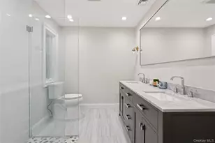 8 Target Rock Rd, Lloyd Harbor, NY 11743 - Photo 25