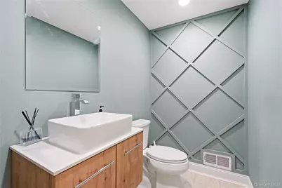 8 Target Rock Road, Lloyd Harbor, NY 11743 - Photo 15