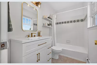 8548 257th Street, Floral Park, NY 11001 - Photo 29