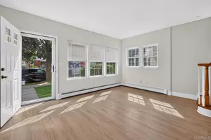 85-48 257th St, Floral Park, NY 11001 - Photo 5