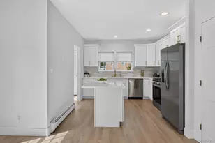 85-48 257th St, Floral Park, NY 11001 - Photo 13