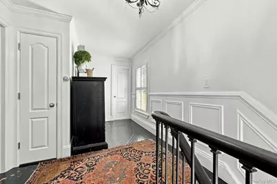 354 Middle Road, Bayport, NY 11705 - Photo 23