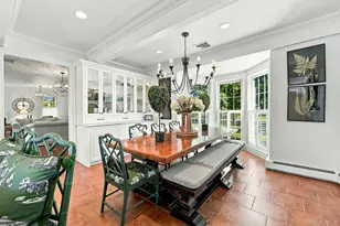 354 Middle Rd, Bayport, NY 11705 - Photo 9