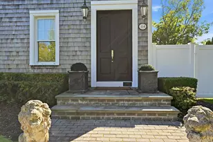 354 Middle Rd, Bayport, NY 11705 - Photo 37