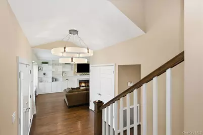 3 Maplewood Lane, East Hills, NY 11576 - Photo 11