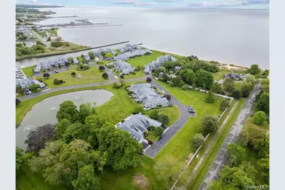 34 Harbour, Blue Point, NY 11715 - Photo 25