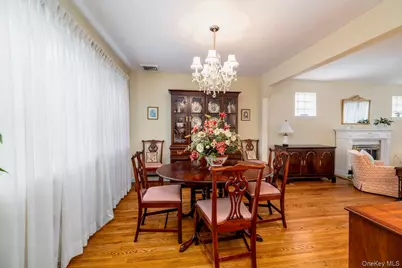 455 Morris Avenue, Rockville Centre, NY 11570 - Photo 5