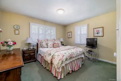 455 Morris Avenue, Rockville Centre, NY 11570 - Photo 9