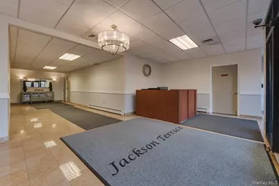 101 Jackson Avenue #2J, Mineola, NY 11501 - Photo 5