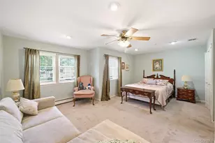 13 Hancock Ct, Coram, NY 11727 - Photo 23
