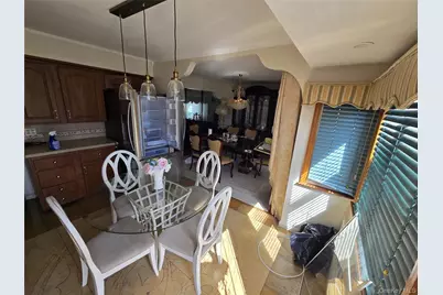 950 Linkwood Drive, Baldwin, NY 11510 - Photo 3