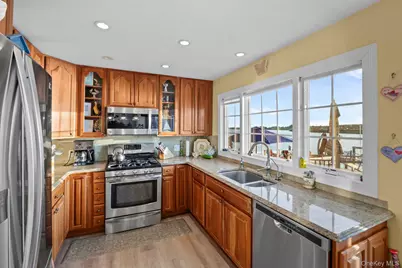 3224 Ann Street, Baldwin, NY 11510 - Photo 15