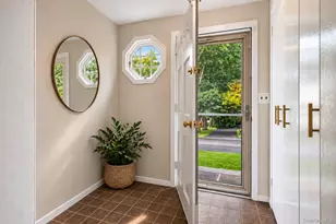9 Verne Pl, Hartsdale, NY 10530 - Photo 3